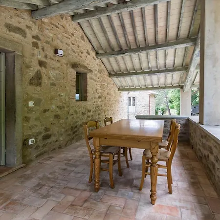 Elda Villa *